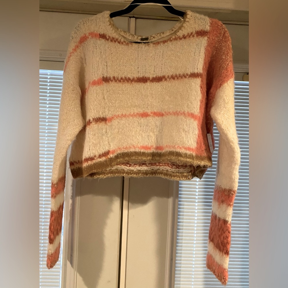 NWT free people Emerson cropped sweater. SZ Sm - Picture 3 of 6